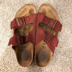Arizona Maroon Birkenstock’s